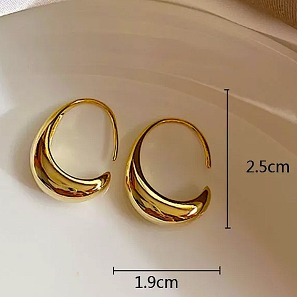 STERLING SILVER HOOP MINIMALIST EARRINGS - Picture 9 of 9